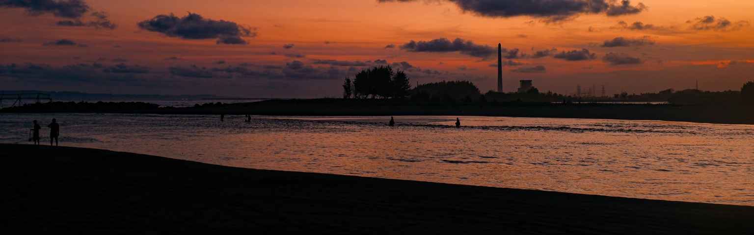 Senja di Pantai Sodong: Destinasi Wisata Favorit yang Tak Pernah Kecewa